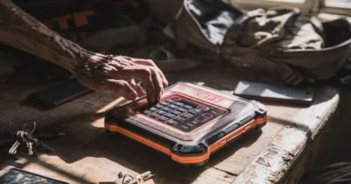 Kategori: TeknikNyckelord: GPS, säkerhet, elektronisk låsning, teknikprylar, användning, avancerad, fingeravtryck, programmering, tidlös design.